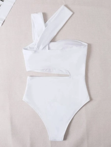 Detail of the asymmetrical one-shoulder cut-out and high-stretch white fabric on swimwear