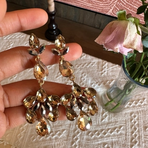 Elegant gold champagne teardrop tassel earrings with sparkling crystals for women