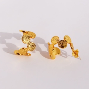 Vintage gold coin relief C-shaped earrings with geometric portrait design for women