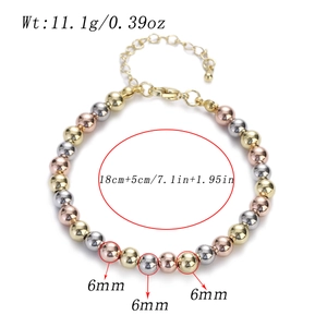 Detailed size specifications for a beaded bracelet featuring 6mm gold and silver beads