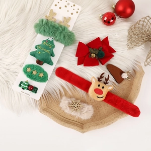 Christmas snap bracelet and hair clip set with reindeer motifs for holiday gifts