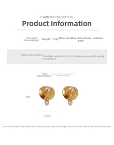Détail des boucles d'oreilles perles vintage avec dimensions de 3cm et poids de 11,2g