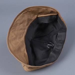 Vue intérieure d'une casquette vintage en coton kaki avec bandeau anti-transpirant
