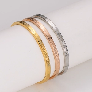 Set di tre bracciali in acciaio inossidabile con incisione a onde in oro, argento e rosa