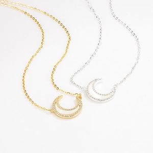 Elegante collana con ciondolo a luna in argento sterling S925 con zirconi in oro e argento