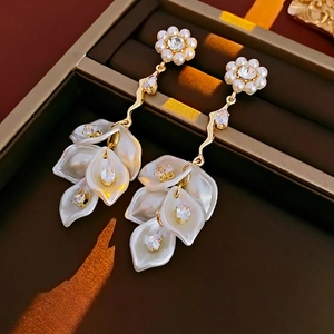 Elegant silver needle pearl flower tassel earrings with zircon and petal accents
