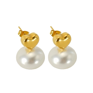 Elegant gold heart and white pearl earrings for women in vintage stainless steel style