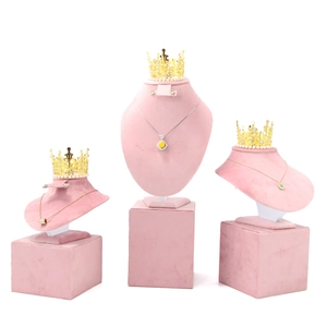 Pink Velvet Necklace Display Stand Portrait Jewelry Bust Pendant Organizer Holder Desktop Showpiece Counter Props Elegant