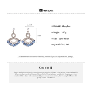 Detailed dimensions of vintage teardrop earrings with crystals and S925 silver needles