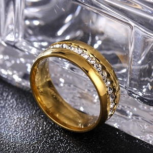 Macro shot of 6mm gold plated stainless steel ring with inlaid sparkling crystals
