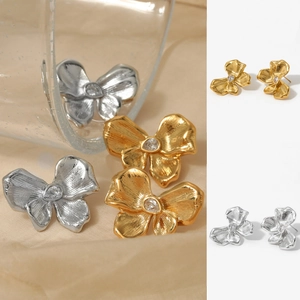 Butterfly Stud Earrings Stainless Steel With Zircon PVD Gold Silver Plated Elegant Vintage Brushed Texture For Women