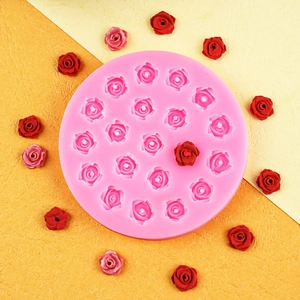Moule en silicone rose avec plusieurs cavités en forme de rose pour chocolat et gâteaux