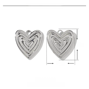 Detailed specs of heart-shaped stainless steel pendant with dimensions 19mm by 17mm