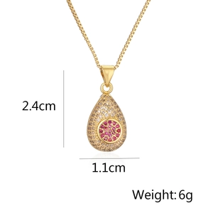 Detailed view of 18K gold teardrop pendant with dimensions 2.4cm by 1.1cm and weight 6g
