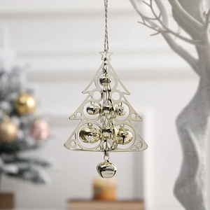 Ciondolo a forma di albero di Natale nordico dorato con campanelli per decorazioni festive