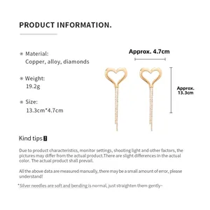 Detailed size specifications for gold heart tassel earrings with dimensions and weight