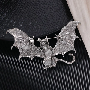 Vintage bat-winged cat brooch in antique silver finish for men suits and jackets