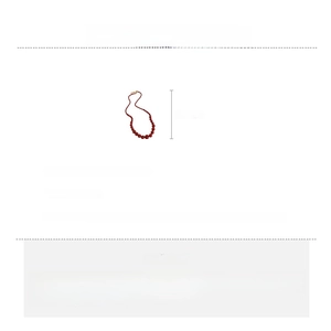 Détail du collier de perles de verre rouges avec fermoir en acier titane et dimensions