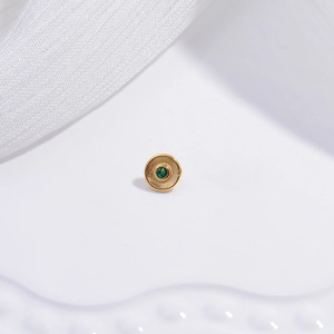 S925 silver gold-plated pendant clasp with green gemstone and vintage hammered texture