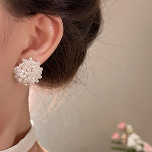 Elegant French vintage pearl cluster stud earrings for women with a retro aesthetic