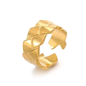 18k gold plated stainless steel open ring featuring a geometric quilted pattern design