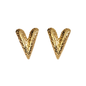 18k gold plated stainless steel V-shaped earrings with hammered texture and heart design