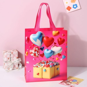 Pink heart balloon bear gift bag made of non-woven fabric for Valentine's Day shopping