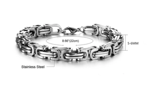 Detail showing stainless steel curb chain bracelet dimensions 8.66 inch length 6mm width