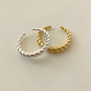 Minimalist 925 silver knot rings in gold and silver finish with retro twisted design
