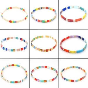 Bracelets en perles Tila faits main en neuf motifs colorés au design bohème élastique