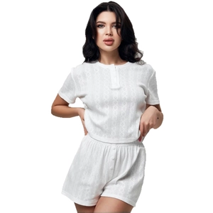 Ensemble de détente deux pièces blanc en maille ajourée pour femme avec manches courtes