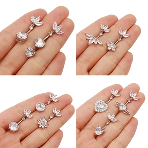 Piercings de nombril argentés avec zircons en forme de cœur et fleurs sur les doigts