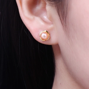 Elegant S925 silver crown earrings with pink pearls and cubic zirconia stones