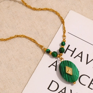 Elegant 18K gold plated stainless steel necklace with green malachite oval pendant