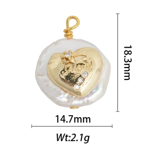 Baroque pearl pendant with gold Mom heart detail showing 18.3mm height and 14.7mm width