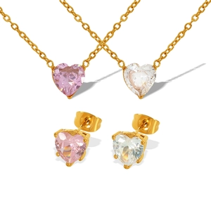 Luxurious gold heart jewelry set with pink and clear zircon necklace and earrings