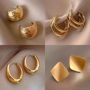 Elegant Gold Plated Alloy Earrings With Silver Earring Post Geometric Minimalist Artificial Pearl Studs For Women Fashion Jewelry