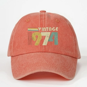 Berretto da baseball vintage 1974 in cotone lavato arancio corallo con design arcobaleno
