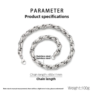 Détail du collier à chaîne torsadée en acier inoxydable de 11 mm avec fermoir mousqueton