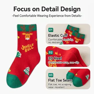 Calze natalizie in cotone per bambini con motivo renna e scritta festiva Jingle Bells