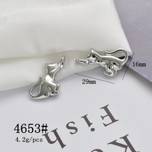 Detail of silver cat charms showing dimensions 29mm by 16mm and polished alloy finish