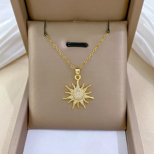 Sonnenanhänger Halskette Edelstahlkette Kupfer Mikro Eingelegter Zirkon Luxus Ästhetik Schlüsselbein Schmuck Für Damen