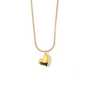 Polished 18k gold heart pendant necklace for women with minimalist stainless steel rope chain
