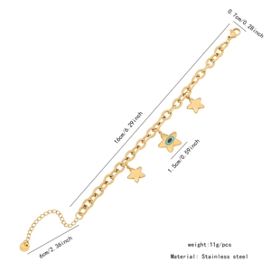Vue détaillée du bracelet étoile dorée avec œil bleu et mesures en acier inoxydable