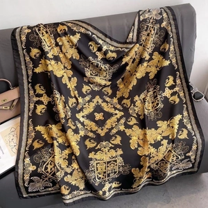 Foulard Carré À Imprimé Baroque Écharpe De Luxe En Satin Polyester Hijab Élégant Rétro Pour Femmes