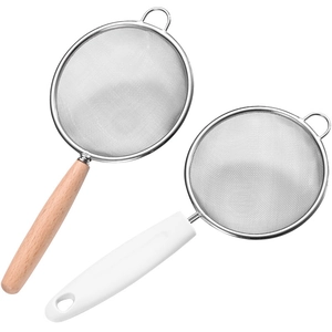 Fine mesh stainless steel strainers with wooden and white plastic handles set