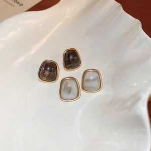 Vintage Geometric Trapezoid Resin Stud Earrings With Silver Earring Post Gold Plated Alloy French Style For Women
