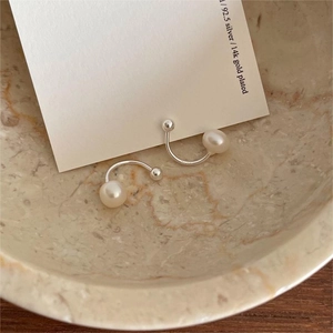 Minimalist 925 sterling silver C-shaped pearl stud earrings with 14k gold plating