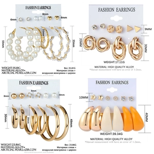 Detailed size specifications for gold geometric earring set with pearls and zircons