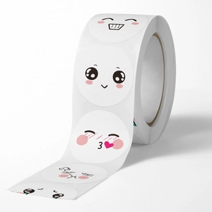 Roll of 500 cute cartoon smiley face stickers with various expressions for kids